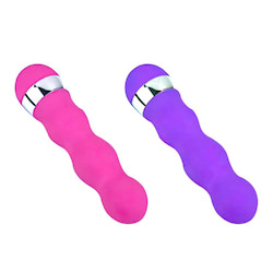 Vibrador em ABS, escalonado, possui design sofisticado e foi desenvolvido para adaptar-se perfeitamente às formas do corpo - YOUVIBE